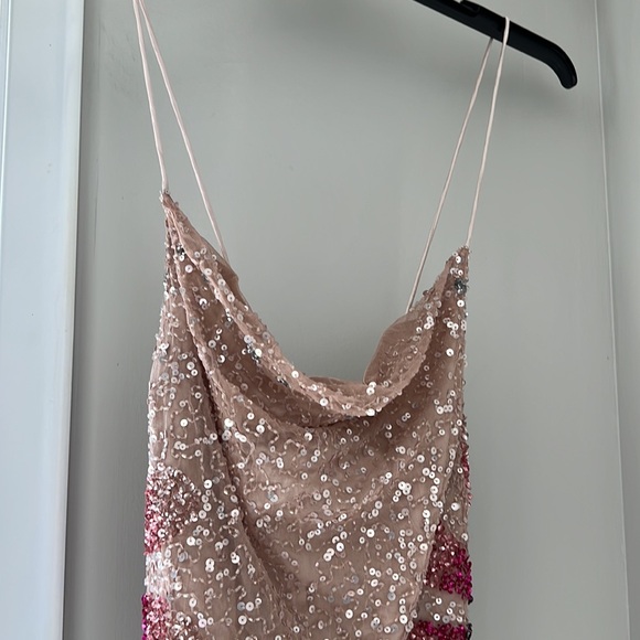 Tularosa Bellini Sequin Dress in Cherry Blossom - Picture 4 of 10